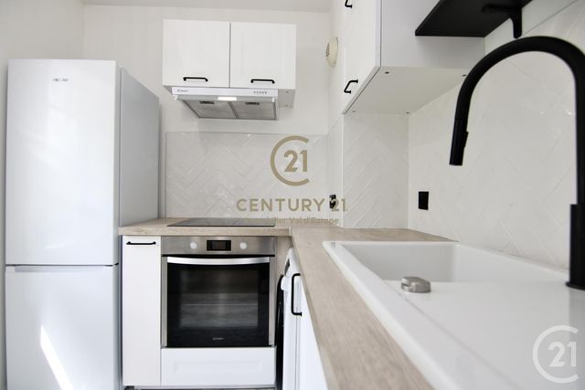 Appartement F2 à louer - 2 pièces - 45.95 m2 - SERRIS - 77 - ILE-DE-FRANCE - Century 21 Immobilier Val D'Europe