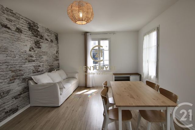 Appartement F2 à louer - 2 pièces - 45.95 m2 - SERRIS - 77 - ILE-DE-FRANCE - Century 21 Immobilier Val D'Europe