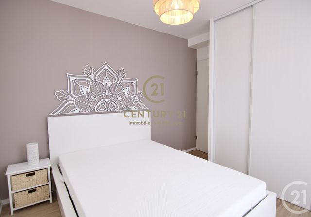 Appartement F2 à louer - 2 pièces - 45.95 m2 - SERRIS - 77 - ILE-DE-FRANCE - Century 21 Immobilier Val D'Europe