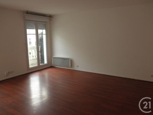 Appartement F2 à louer - 2 pièces - 44.16 m2 - SERRIS - 77 - ILE-DE-FRANCE - Century 21 Immobilier Val D'Europe