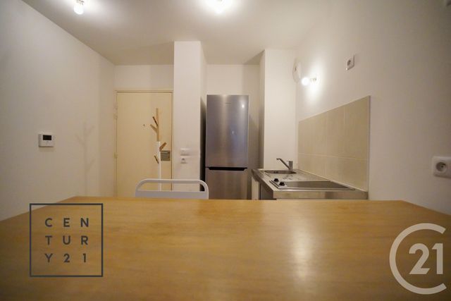 Appartement Studio à louer - 1 pièce - 29.6 m2 - MONTEVRAIN - 77 - ILE-DE-FRANCE - Century 21 Immobilier Val D'Europe