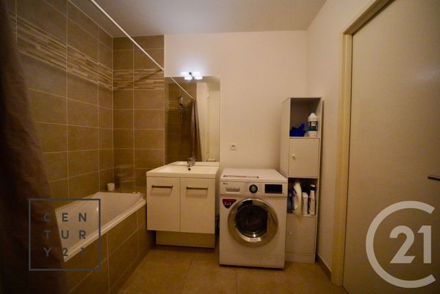 Appartement Studio à louer - 1 pièce - 29.6 m2 - MONTEVRAIN - 77 - ILE-DE-FRANCE - Century 21 Immobilier Val D'Europe