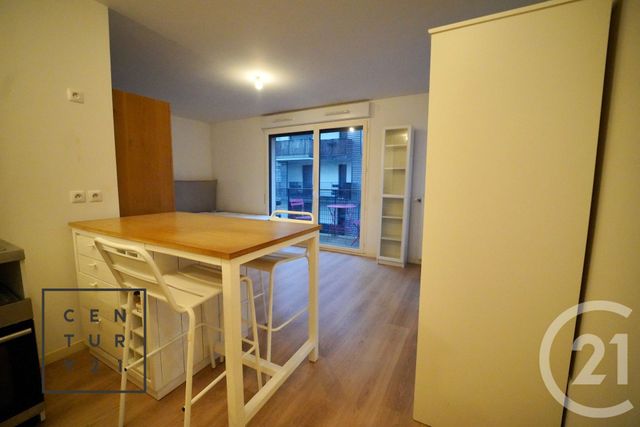 Appartement Studio à louer - 1 pièce - 29.6 m2 - MONTEVRAIN - 77 - ILE-DE-FRANCE - Century 21 Immobilier Val D'Europe