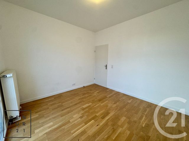 Appartement F4 à louer - 4 pièces - 85.1 m2 - SERRIS - 77 - ILE-DE-FRANCE - Century 21 Immobilier Val D'Europe