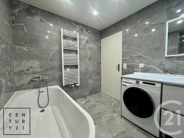 Appartement F4 à louer - 4 pièces - 85.1 m2 - SERRIS - 77 - ILE-DE-FRANCE - Century 21 Immobilier Val D'Europe