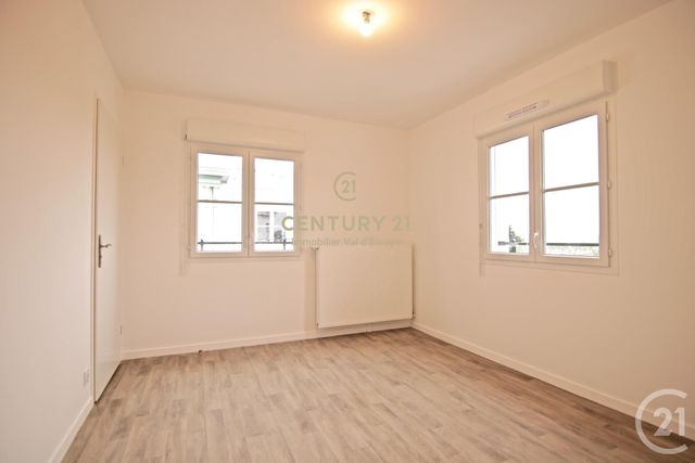 Appartement F2 à louer - 2 pièces - 47.87 m2 - SERRIS - 77 - ILE-DE-FRANCE - Century 21 Immobilier Val D'Europe