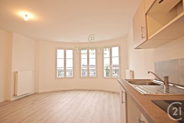 Appartement F2 à louer - 2 pièces - 47.87 m2 - SERRIS - 77 - ILE-DE-FRANCE - Century 21 Immobilier Val D'Europe