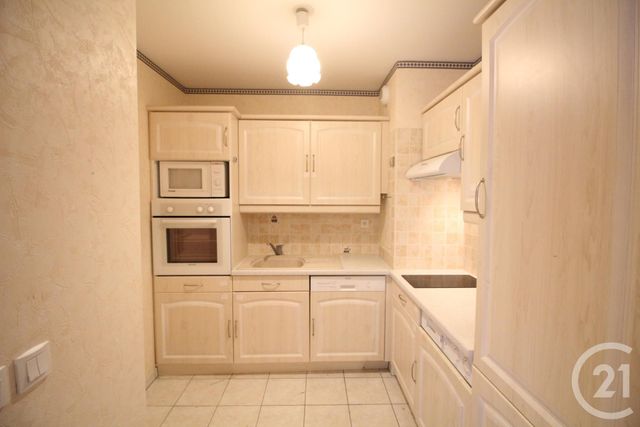 Appartement F3 à louer - 3 pièces - 57.45 m2 - CHESSY - 77 - ILE-DE-FRANCE - Century 21 Immobilier Val D'Europe