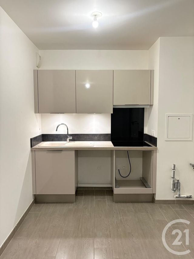 Appartement F2 à louer - 2 pièces - 41.33 m2 - MONTEVRAIN - 77 - ILE-DE-FRANCE - Century 21 Immobilier Val D'Europe