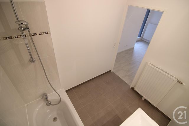 Appartement F2 à louer - 2 pièces - 43.8 m2 - NOISIEL - 77 - ILE-DE-FRANCE - Century 21 Immobilier Val D'Europe