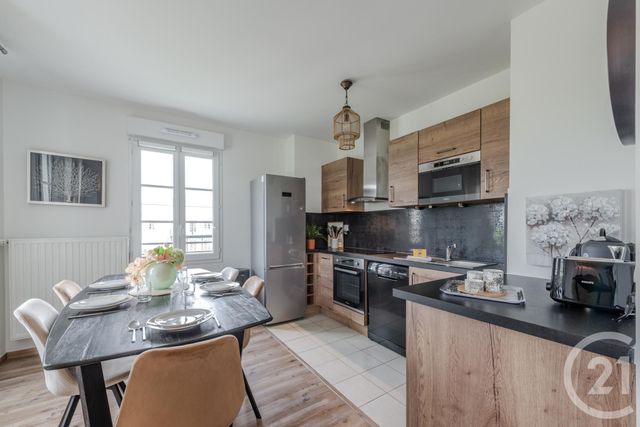 Appartement F3 à louer - 3 pièces - 70.08 m2 - SERRIS - 77 - ILE-DE-FRANCE - Century 21 Immobilier Val D'Europe