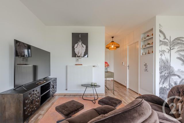 Appartement F3 à louer - 3 pièces - 70.08 m2 - SERRIS - 77 - ILE-DE-FRANCE - Century 21 Immobilier Val D'Europe