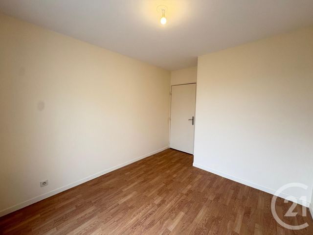 Appartement F4 à vendre - 4 pièces - 84.4 m2 - SERRIS - 77 - ILE-DE-FRANCE - Century 21 Immobilier Val D'Europe