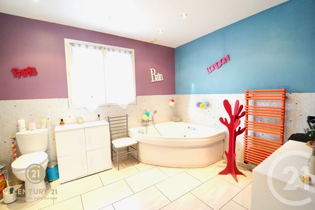 maison à vendre - 8 pièces - 163.66 m2 - BAILLY ROMAINVILLIERS - 77 - ILE-DE-FRANCE - Century 21 Immobilier Val D'Europe