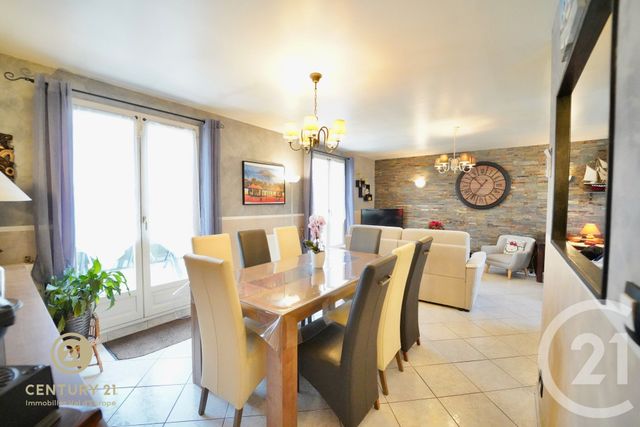 maison à vendre - 8 pièces - 163.66 m2 - BAILLY ROMAINVILLIERS - 77 - ILE-DE-FRANCE - Century 21 Immobilier Val D'Europe