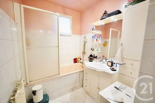 maison à vendre - 8 pièces - 163.66 m2 - BAILLY ROMAINVILLIERS - 77 - ILE-DE-FRANCE - Century 21 Immobilier Val D'Europe