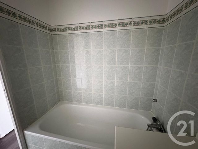 Appartement F4 à vendre - 4 pièces - 84.0 m2 - SERRIS - 77 - ILE-DE-FRANCE - Century 21 Immobilier Val D'Europe