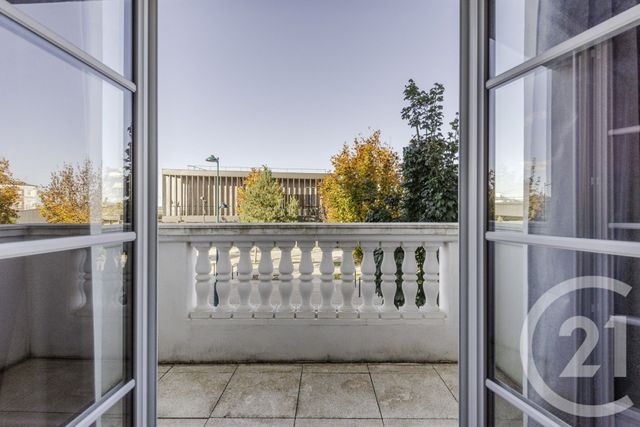 Appartement F2 à louer - 2 pièces - 39.8 m2 - SERRIS - 77 - ILE-DE-FRANCE - Century 21 Immobilier Val D'Europe