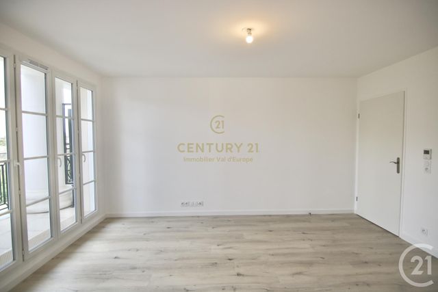 Appartement F2 à louer - 2 pièces - 49.4 m2 - SERRIS - 77 - ILE-DE-FRANCE - Century 21 Immobilier Val D'Europe