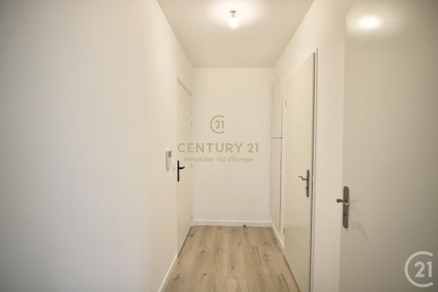 Appartement F2 à louer - 2 pièces - 49.4 m2 - SERRIS - 77 - ILE-DE-FRANCE - Century 21 Immobilier Val D'Europe