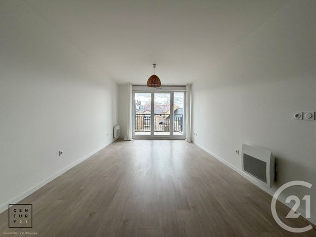 Appartement F2 à louer - 2 pièces - 46.3 m2 - CHALIFERT - 77 - ILE-DE-FRANCE - Century 21 Immobilier Val D'Europe