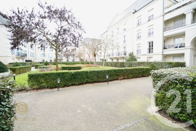 Appartement F2 à vendre - 2 pièces - 44.98 m2 - SERRIS - 77 - ILE-DE-FRANCE - Century 21 Immobilier Val D'Europe