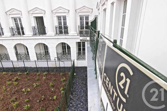 Appartement F3 à louer - 3 pièces - 64.0 m2 - SERRIS - 77 - ILE-DE-FRANCE - Century 21 Immobilier Val D'Europe