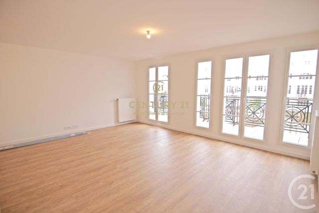 Appartement F3 à louer - 3 pièces - 64.0 m2 - SERRIS - 77 - ILE-DE-FRANCE - Century 21 Immobilier Val D'Europe