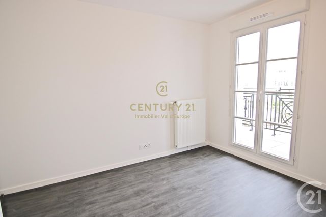 Appartement F3 à louer - 3 pièces - 64.0 m2 - SERRIS - 77 - ILE-DE-FRANCE - Century 21 Immobilier Val D'Europe