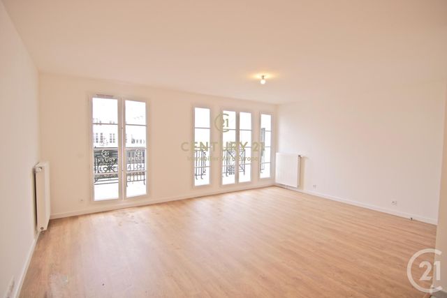 Appartement F3 à louer - 3 pièces - 64.0 m2 - SERRIS - 77 - ILE-DE-FRANCE - Century 21 Immobilier Val D'Europe