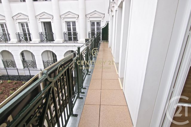 Appartement F3 à louer - 3 pièces - 64.0 m2 - SERRIS - 77 - ILE-DE-FRANCE - Century 21 Immobilier Val D'Europe