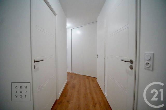 Appartement F4 à vendre - 4 pièces - 77.97 m2 - SERRIS - 77 - ILE-DE-FRANCE - Century 21 Immobilier Val D'Europe