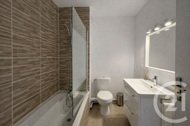 Appartement F5 à louer - 5 pièces - 94.72 m2 - SERRIS - 77 - ILE-DE-FRANCE - Century 21 Immobilier Val D'Europe