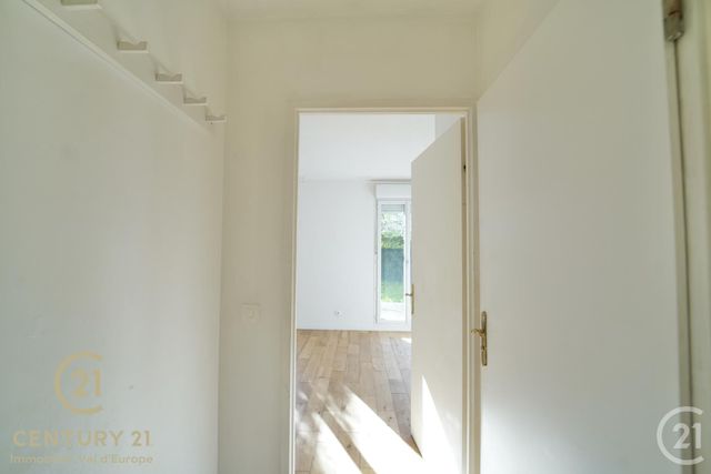 Appartement F2 à vendre - 2 pièces - 36.88 m2 - MAGNY LE HONGRE - 77 - ILE-DE-FRANCE - Century 21 Immobilier Val D'Europe