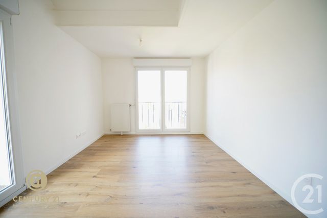 Appartement F4 à vendre - 4 pièces - 78.81 m2 - SERRIS - 77 - ILE-DE-FRANCE - Century 21 Immobilier Val D'Europe