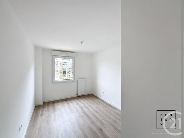 Appartement F3 à louer - 3 pièces - 67.8 m2 - CHESSY - 77 - ILE-DE-FRANCE - Century 21 Immobilier Val D'Europe