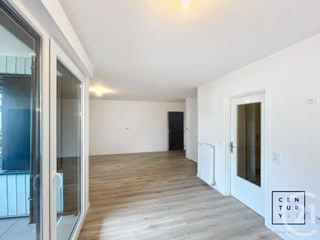 Appartement F3 à louer - 3 pièces - 67.8 m2 - CHESSY - 77 - ILE-DE-FRANCE - Century 21 Immobilier Val D'Europe