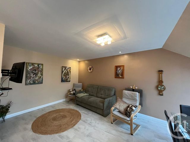 Appartement F3 à louer - 3 pièces - 63.63 m2 - SERRIS - 77 - ILE-DE-FRANCE - Century 21 Immobilier Val D'Europe