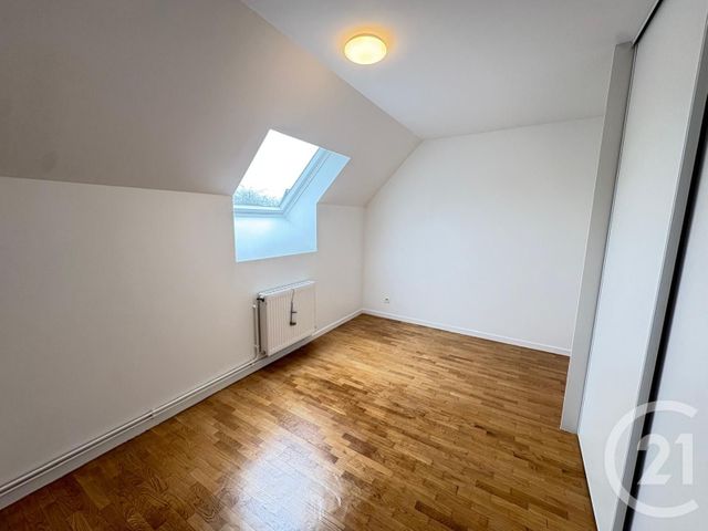 maison à louer - 5 pièces - 116.0 m2 - CHANTELOUP EN BRIE - 77 - ILE-DE-FRANCE - Century 21 Immobilier Val D'Europe