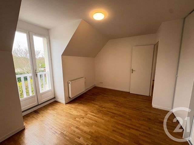 maison à louer - 5 pièces - 116.0 m2 - CHANTELOUP EN BRIE - 77 - ILE-DE-FRANCE - Century 21 Immobilier Val D'Europe