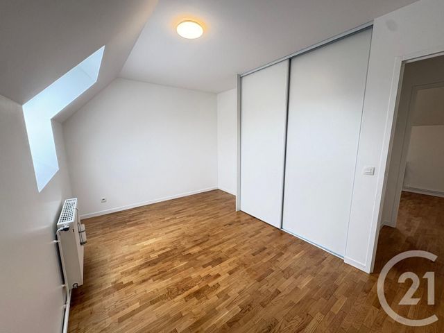 maison à louer - 5 pièces - 116.0 m2 - CHANTELOUP EN BRIE - 77 - ILE-DE-FRANCE - Century 21 Immobilier Val D'Europe