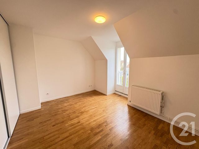 maison à louer - 5 pièces - 116.0 m2 - CHANTELOUP EN BRIE - 77 - ILE-DE-FRANCE - Century 21 Immobilier Val D'Europe