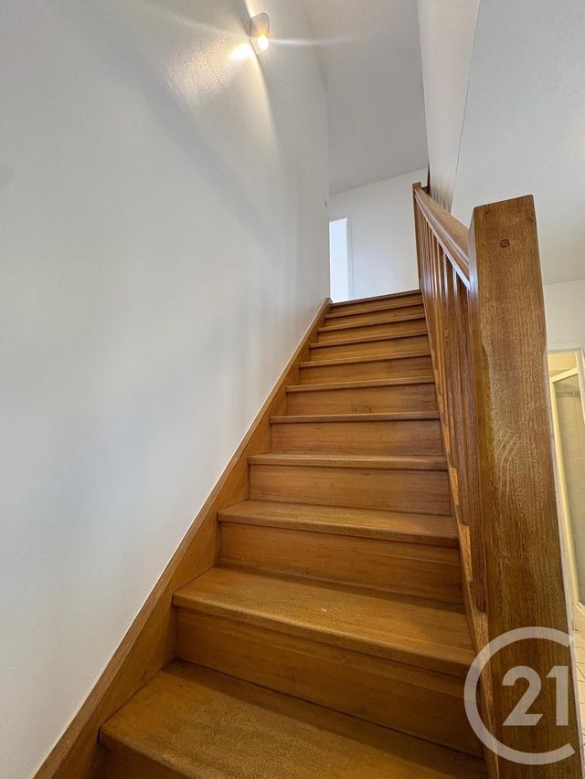 maison à louer - 5 pièces - 116.0 m2 - CHANTELOUP EN BRIE - 77 - ILE-DE-FRANCE - Century 21 Immobilier Val D'Europe