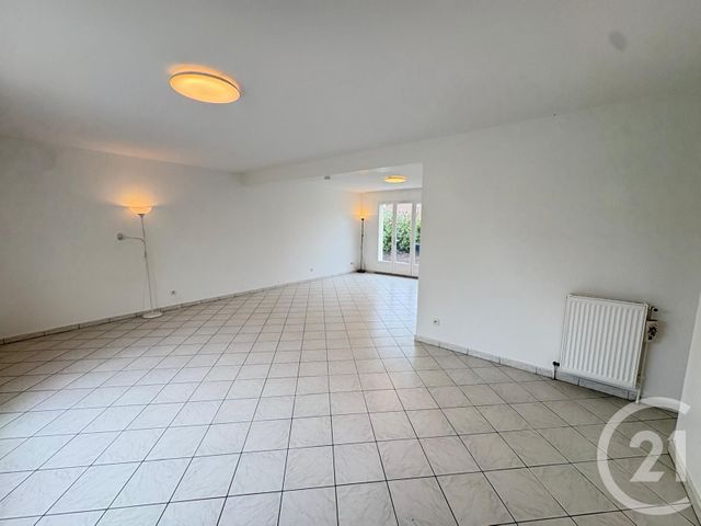 maison à louer - 5 pièces - 116.0 m2 - CHANTELOUP EN BRIE - 77 - ILE-DE-FRANCE - Century 21 Immobilier Val D'Europe