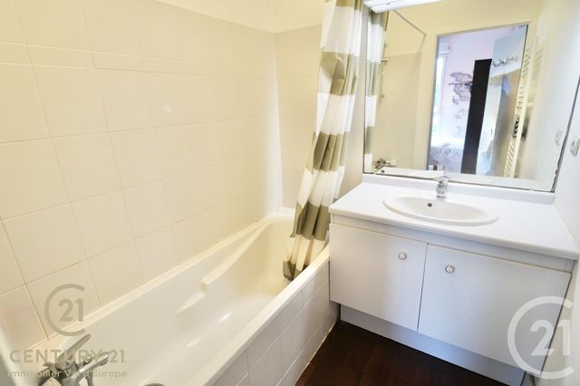 Appartement F2 à vendre - 2 pièces - 37.7 m2 - SERRIS - 77 - ILE-DE-FRANCE - Century 21 Immobilier Val D'Europe