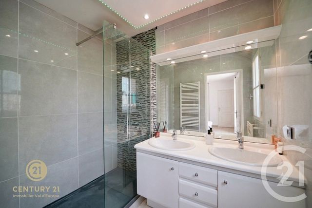 maison à vendre - 5 pièces - 164.0 m2 - MAGNY LE HONGRE - 77 - ILE-DE-FRANCE - Century 21 Immobilier Val D'Europe
