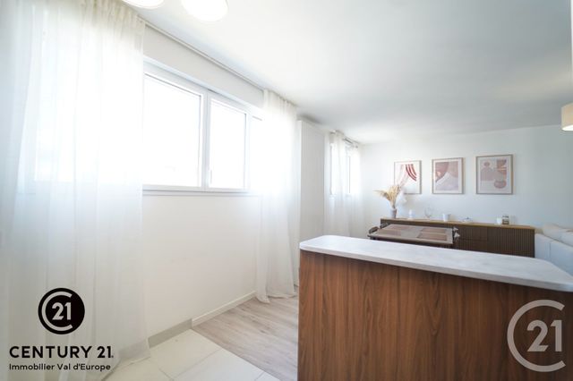 Appartement F4 à louer - 4 pièces - 95.3 m2 - CHESSY - 77 - ILE-DE-FRANCE - Century 21 Immobilier Val D'Europe