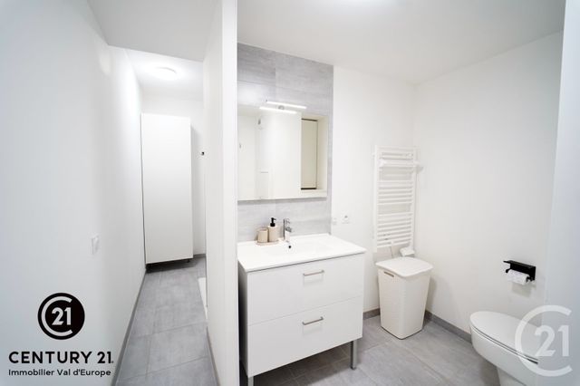 Appartement F4 à louer - 4 pièces - 95.3 m2 - CHESSY - 77 - ILE-DE-FRANCE - Century 21 Immobilier Val D'Europe