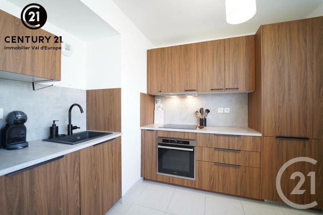 Appartement F4 à louer - 4 pièces - 95.3 m2 - CHESSY - 77 - ILE-DE-FRANCE - Century 21 Immobilier Val D'Europe
