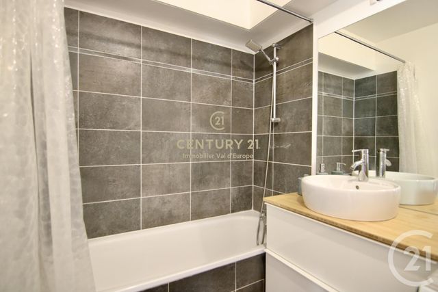 Appartement F2 à vendre - 2 pièces - 43.4 m2 - CHESSY - 77 - ILE-DE-FRANCE - Century 21 Immobilier Val D'Europe